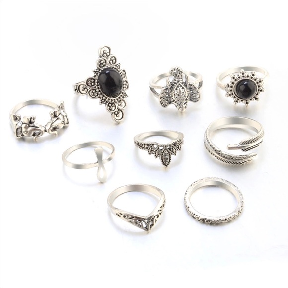 Black Stone Ring Set - Picture 2 of 3